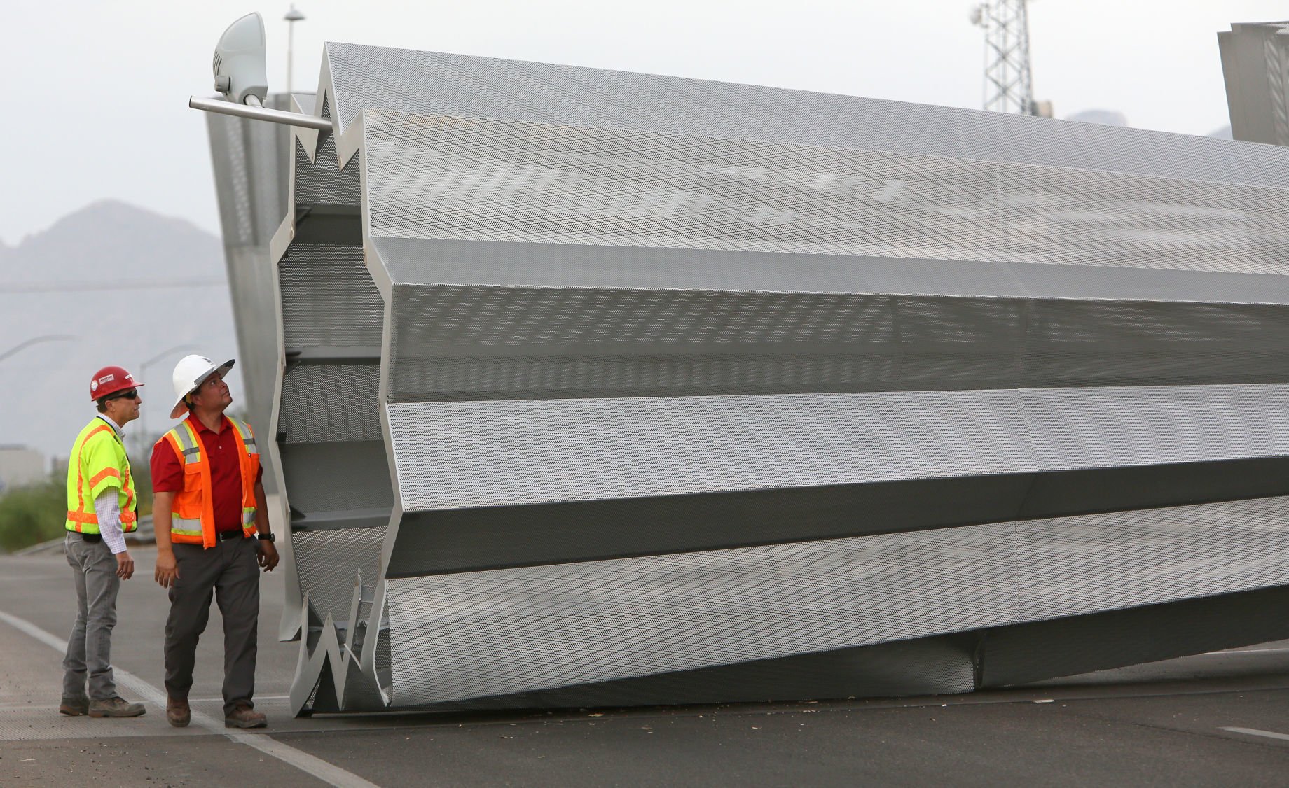 Sculpture on overpass (copy)